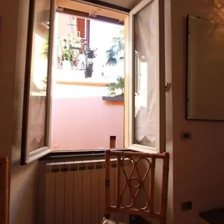 Captivating 4 -bed In Historic