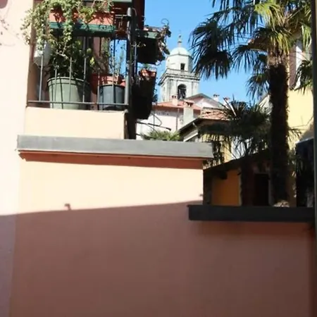 Captivating 4 -bed In Historic Appartement *