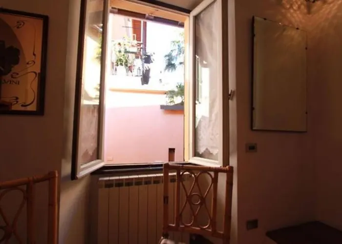 Captivating 4 -bed In Historic
